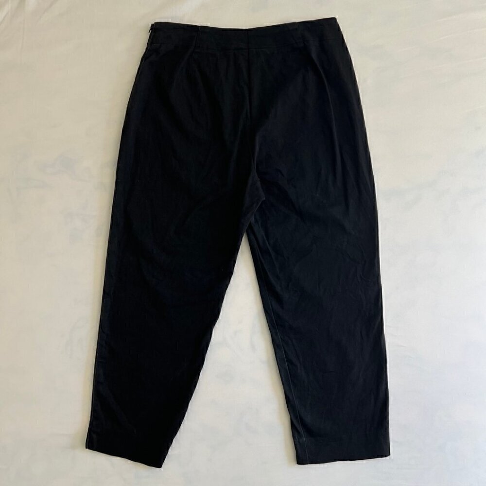 BGL Studded Cityscape Black Capris - Picture 4 of 5